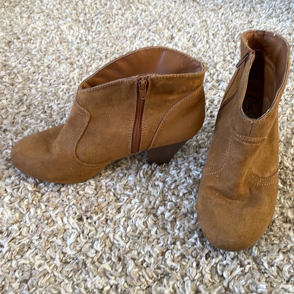 Brown Ankle Boots - Picture 3 of 4